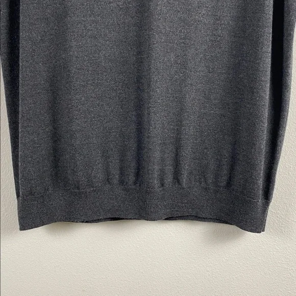 Nordstrom Men’s Shop Extra Fine Merino Wool Sweater Vest | V Neck | Dark Gray - Picture 4 of 13